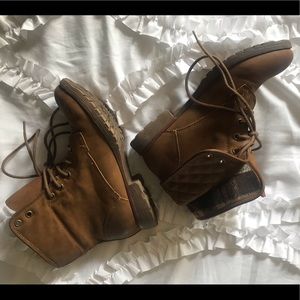 Fold over boots